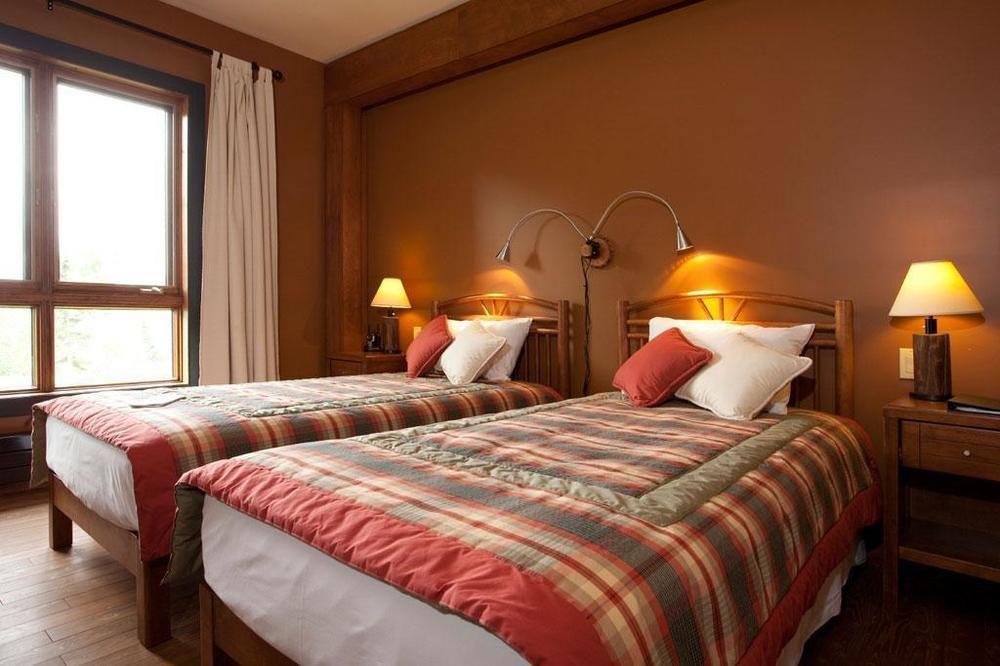 Auberge De Montagne Des Chic-Chocs Cap-Chat Exterior photo