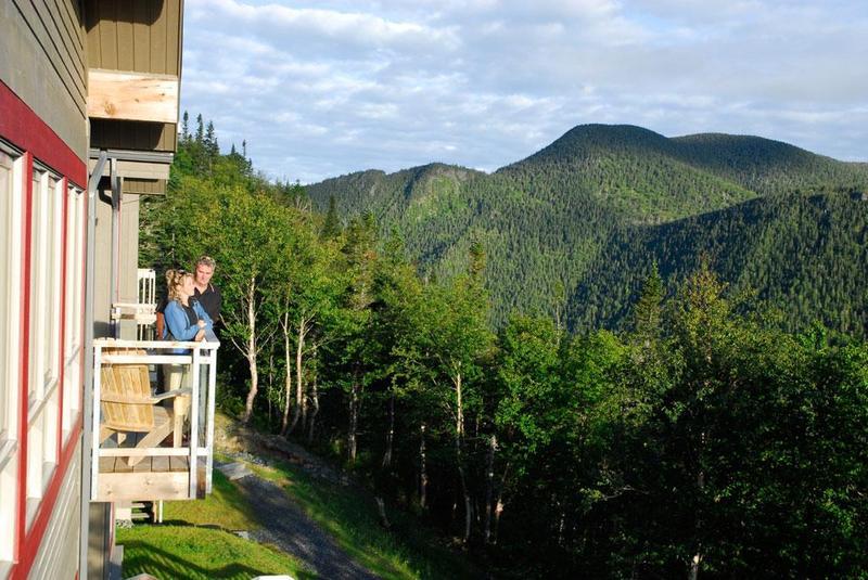Auberge De Montagne Des Chic-Chocs Cap-Chat Exterior photo